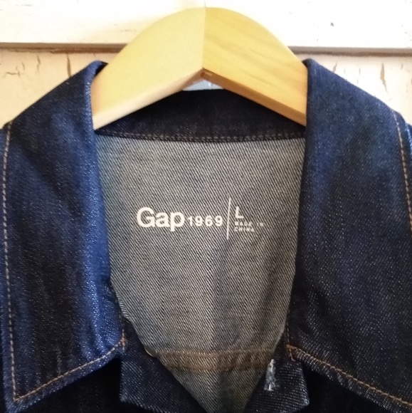 New Gap Denim Jacket - Picture 2 of 3